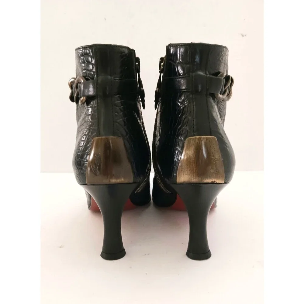 Donald Pliner Blk Croc Embossed Leather Heeled Ankle Boots Chain Trim Italy 6.5M